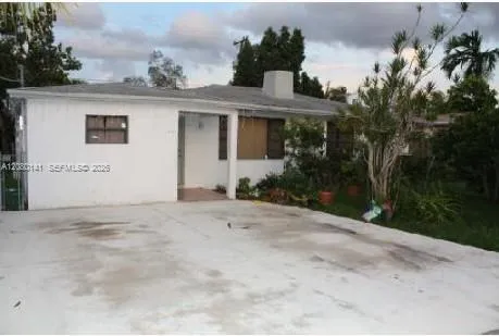 11717 NW 2nd Avenue Front North Miami, FL 33168