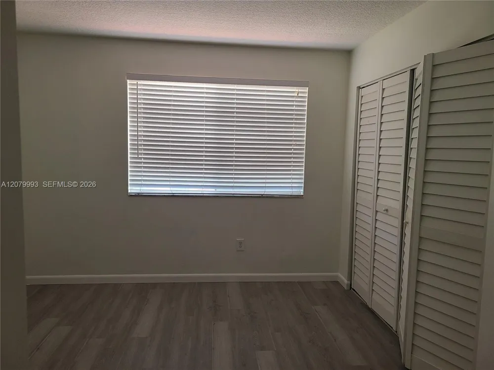 8820 SW 13th St Pembroke Pines, FL 33025