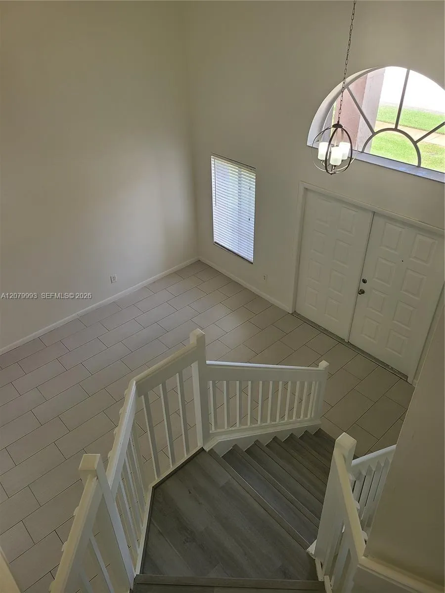 8820 SW 13th St Pembroke Pines, FL 33025