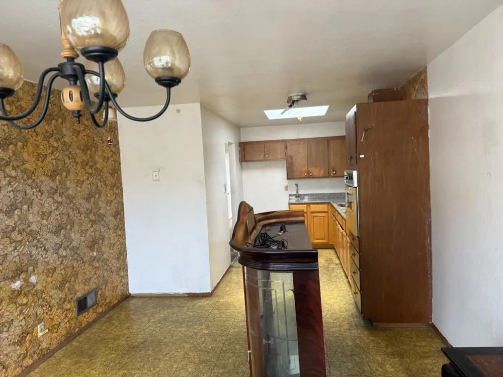 60 E Moltke Daly City, CA 94014