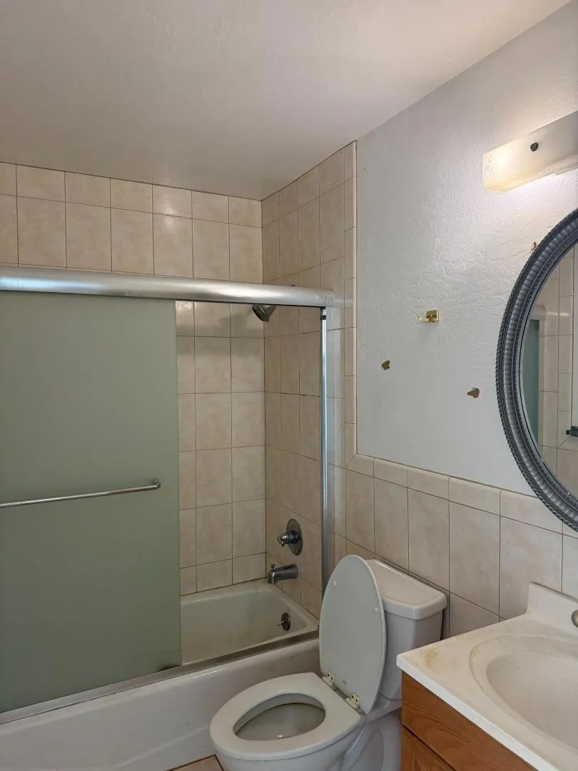 60 E Moltke Daly City, CA 94014