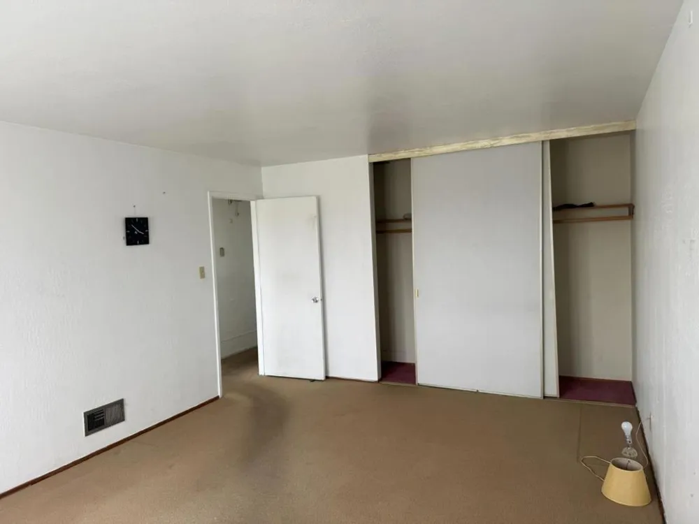 60 E Moltke Daly City, CA 94014