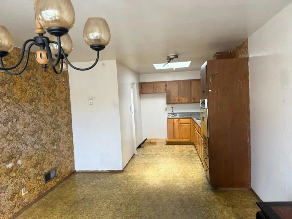 60 E Moltke Daly City, CA 94014