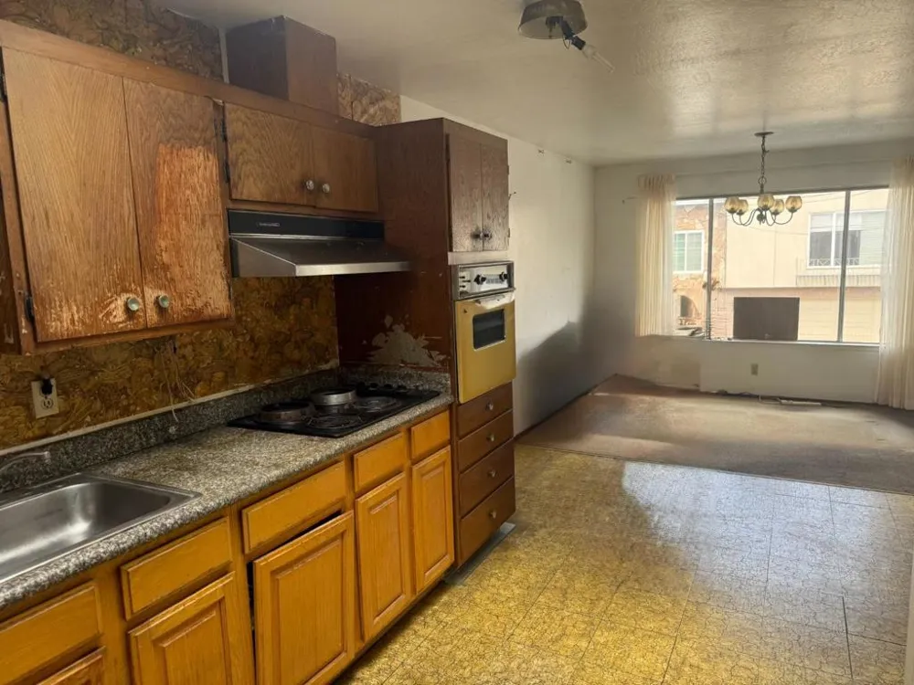 60 E Moltke Daly City, CA 94014