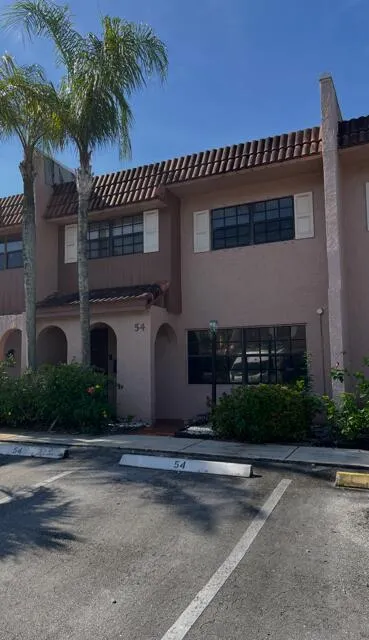 54 Matador Lane Davie, FL 33324