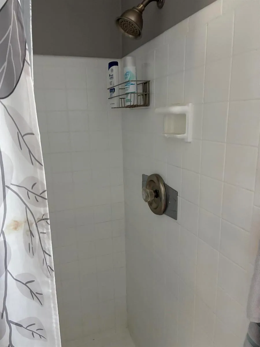 813 SE 10th Terrace Terrace Deerfield Beach, FL 33441