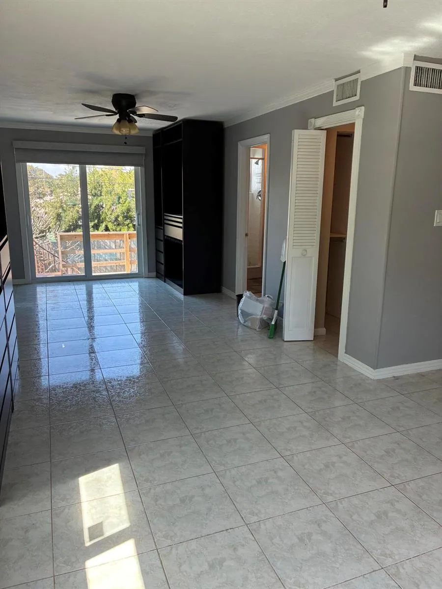 813 SE 10th Terrace Terrace Deerfield Beach, FL 33441