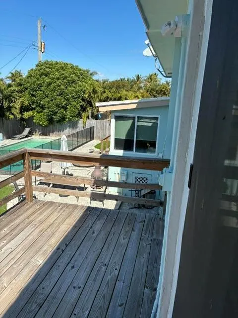 813 SE 10th Terrace Terrace Deerfield Beach, FL 33441