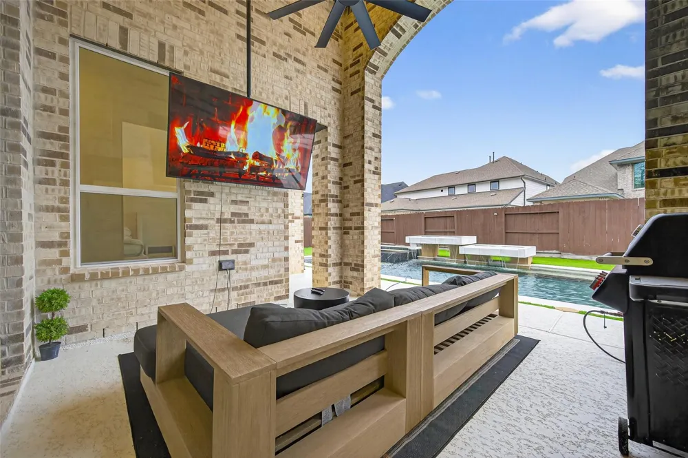 9011 Delta Place Court Missouri City, TX 77459