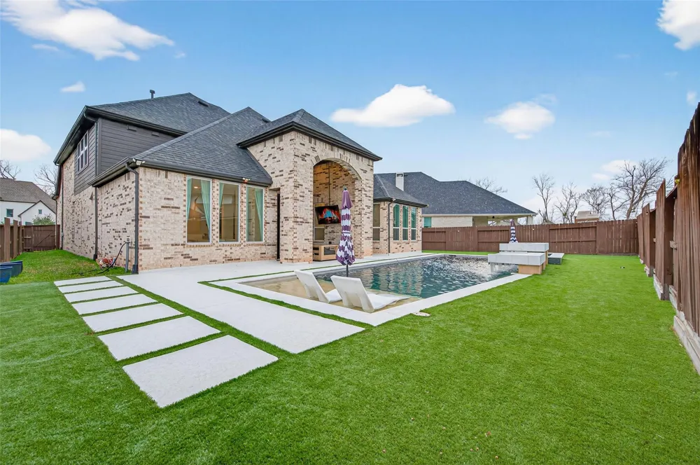 9011 Delta Place Court Missouri City, TX 77459