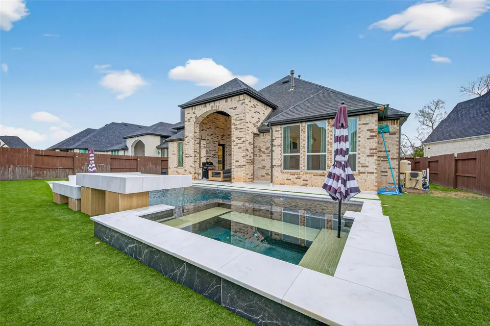 9011 Delta Place Court Missouri City, TX 77459