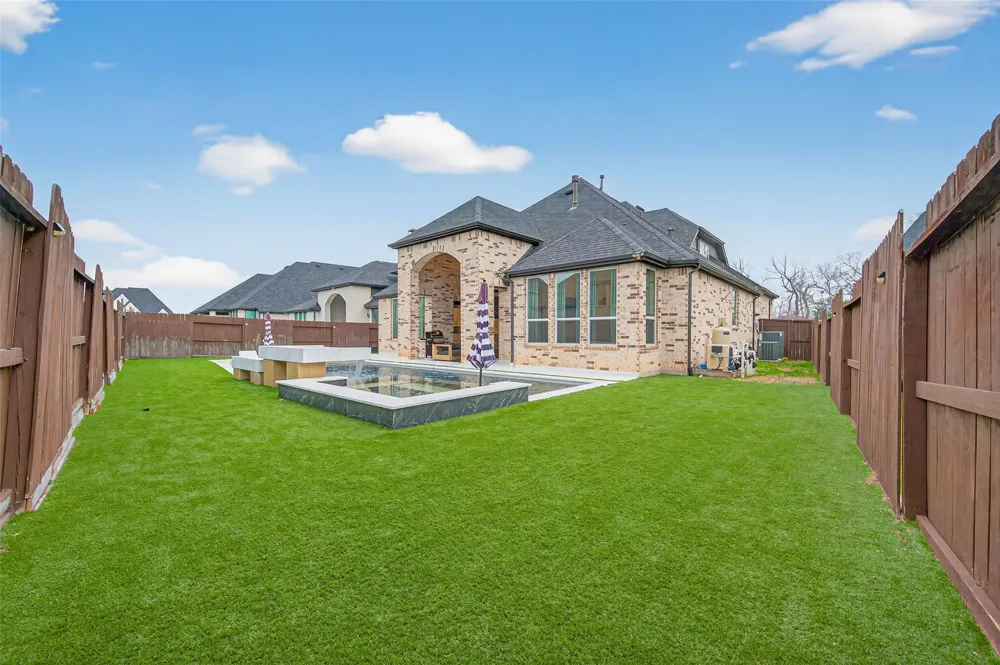 9011 Delta Place Court Missouri City, TX 77459