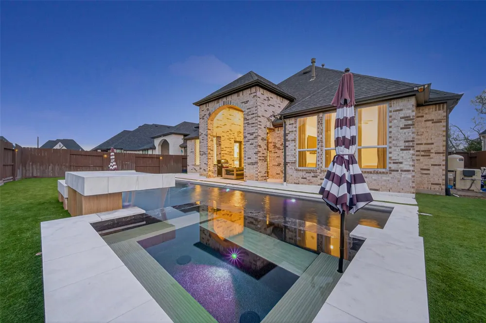 9011 Delta Place Court Missouri City, TX 77459