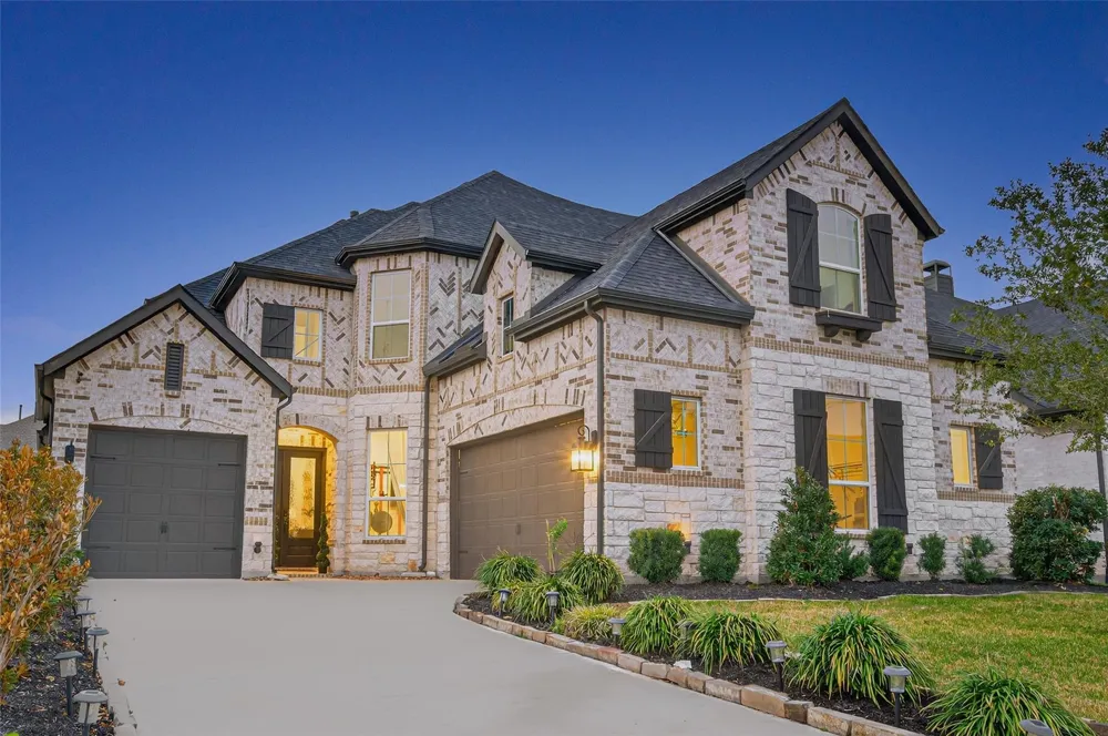 9011 Delta Place Court Missouri City, TX 77459