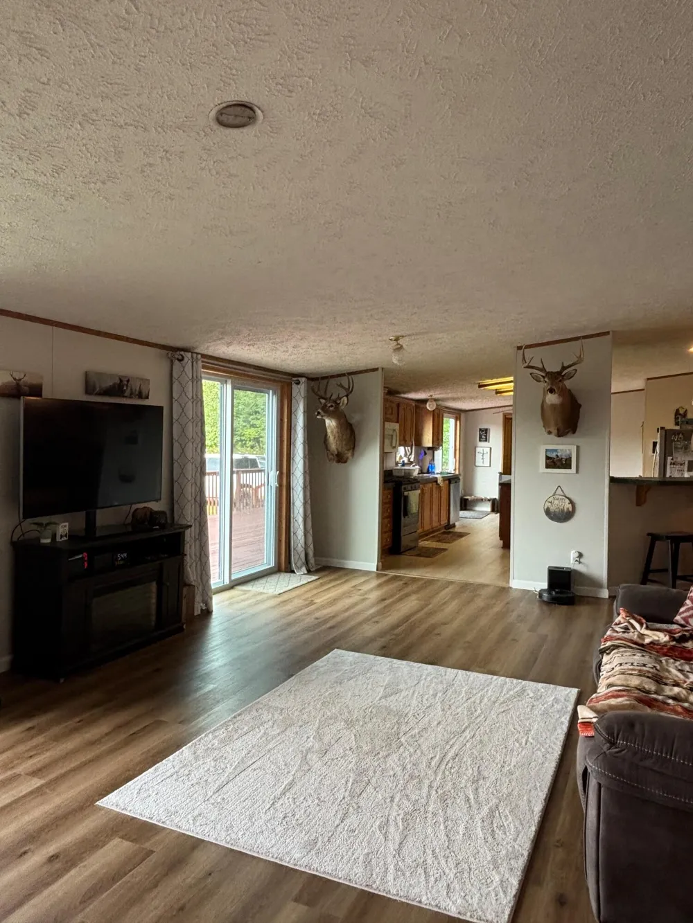 2905 E Jackson Road Crystal Township, MI 49459