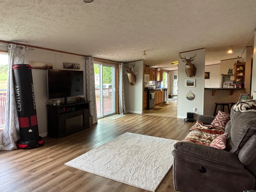 2905 E Jackson Road Crystal Township, MI 49459