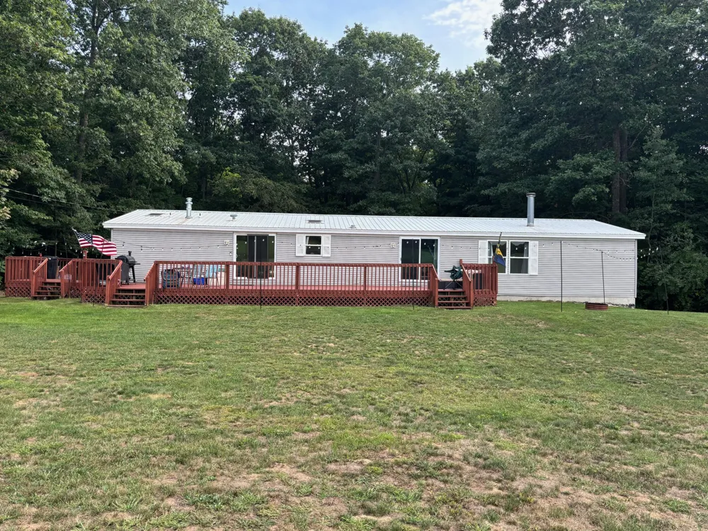 2905 E Jackson Road Crystal Township, MI 49459