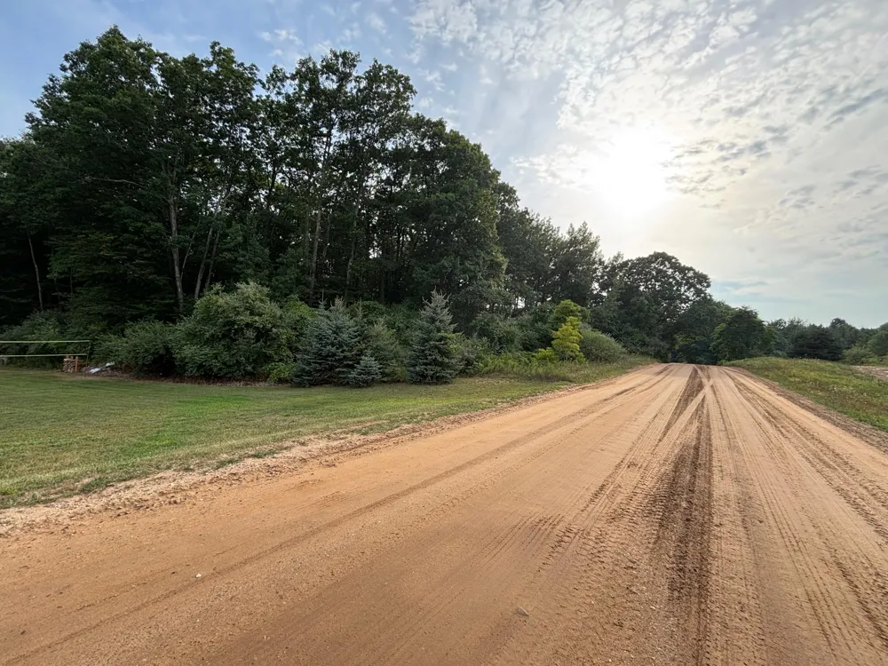 2905 E Jackson Road Crystal Township, MI 49459