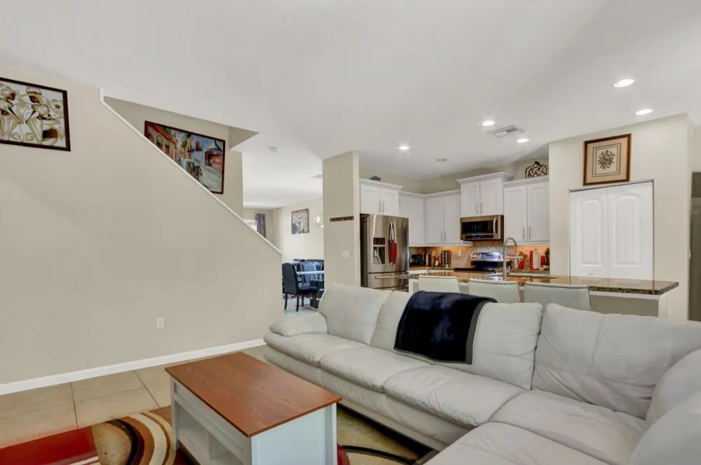 4701 Foxtail Palm Court 