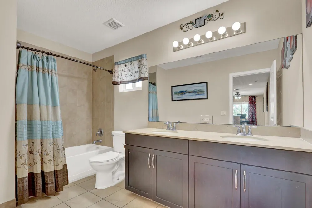 4701 Foxtail Palm Court 