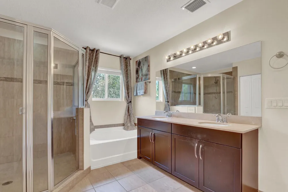 4701 Foxtail Palm Court 