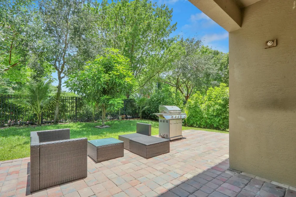 4701 Foxtail Palm Court 