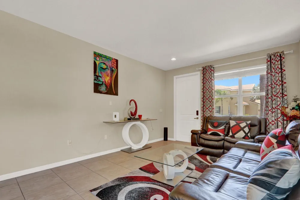 4701 Foxtail Palm Court 