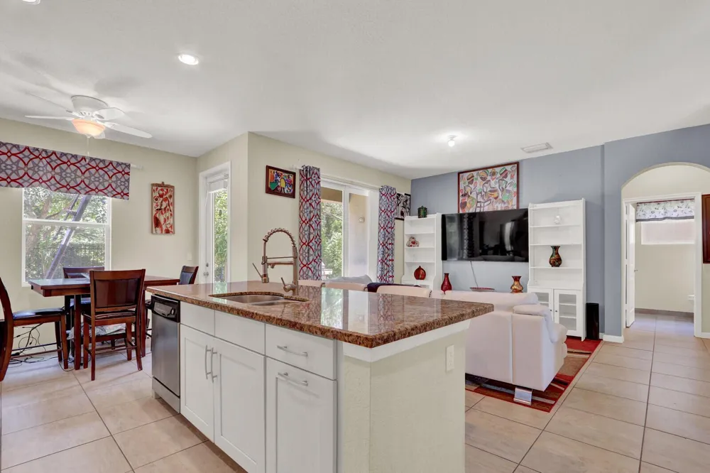 4701 Foxtail Palm Court 