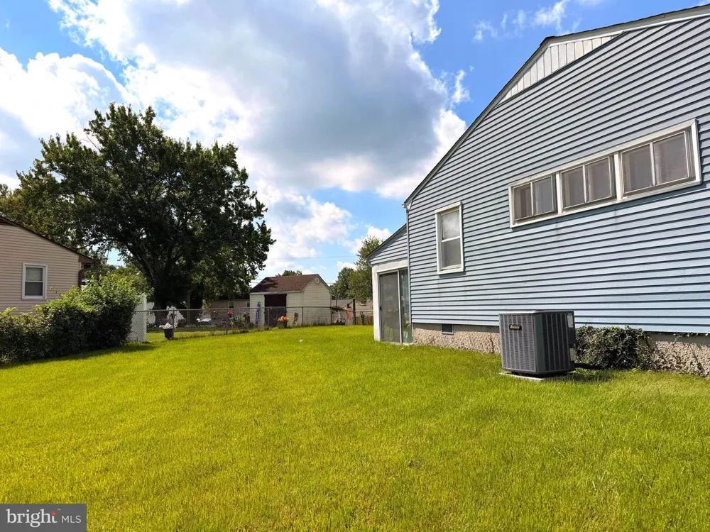 6812 HUNTINGTON DRIVE Baltimore, MD 21207