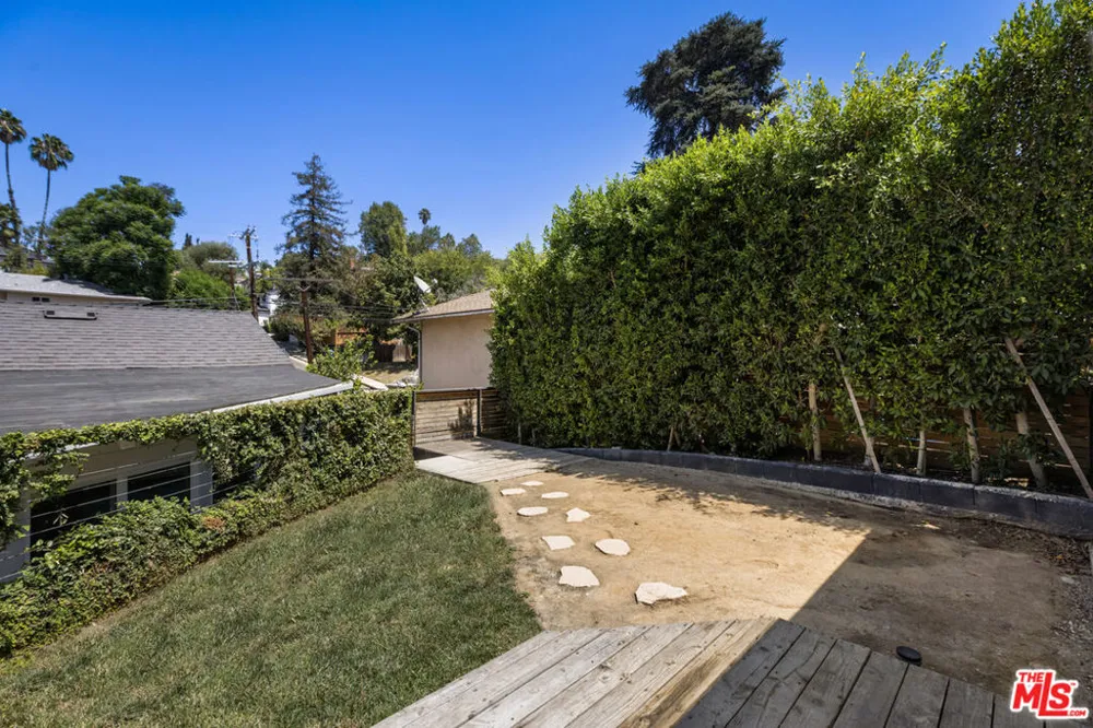 1213 El Paso Drive Los Angeles, CA 90065
