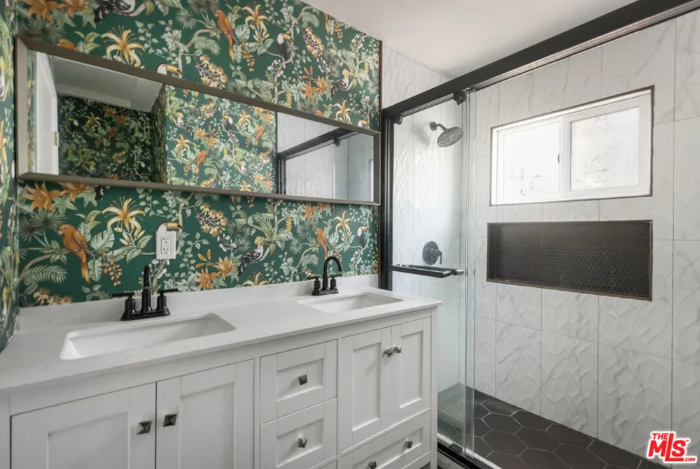 1213 El Paso Drive Los Angeles, CA 90065