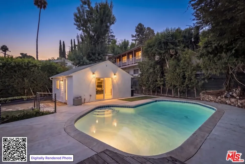 1213 El Paso Drive Los Angeles, CA 90065