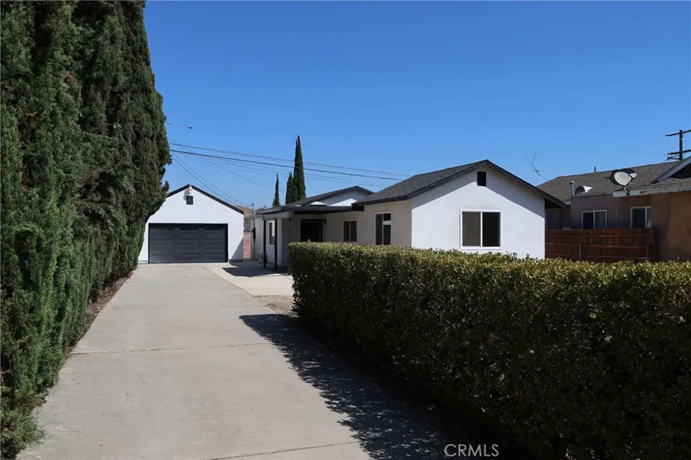 742 Simmons Los Angeles, CA 90022