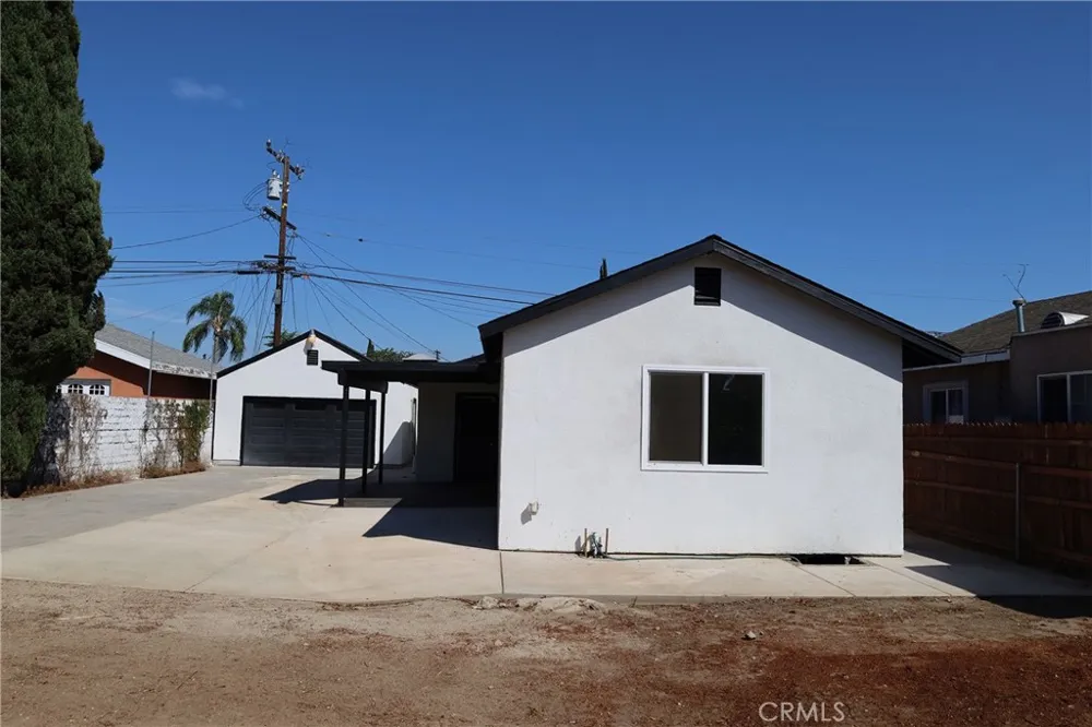 742 Simmons Los Angeles, CA 90022