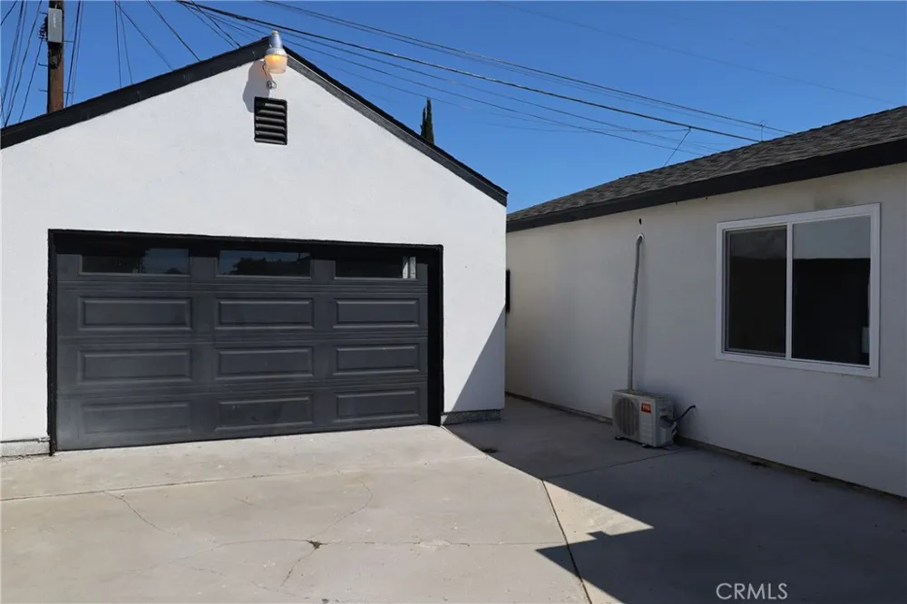 742 Simmons Los Angeles, CA 90022
