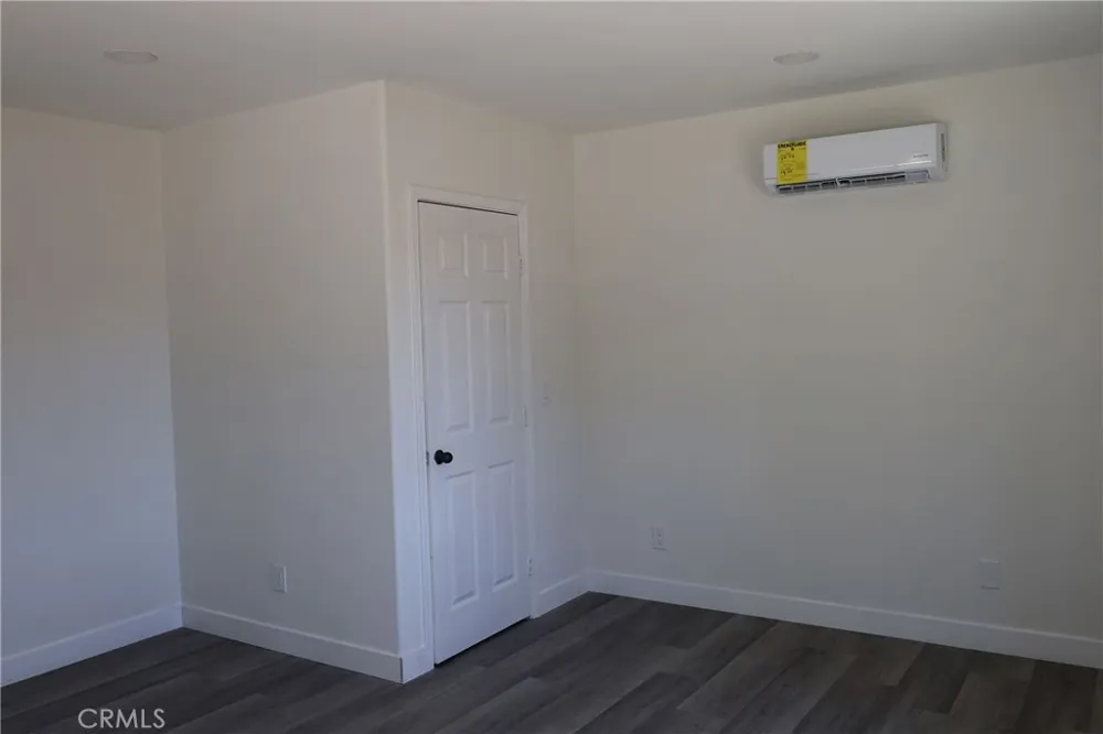 742 Simmons Los Angeles, CA 90022