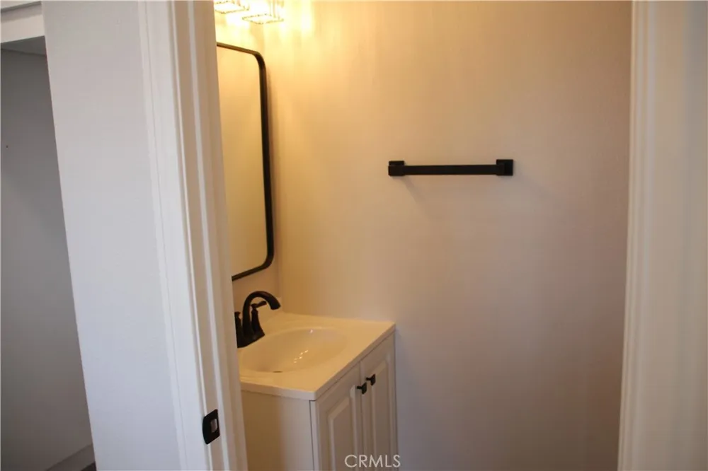 3326 W Orange #106 Anaheim, CA 92804