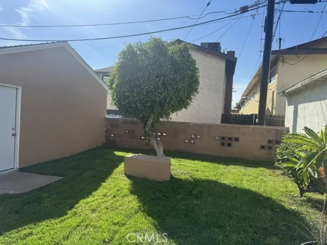 1057 S 5th Street Montebello, CA 90640