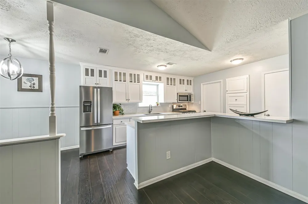 863 Seamaster Drive Houston, TX 77062