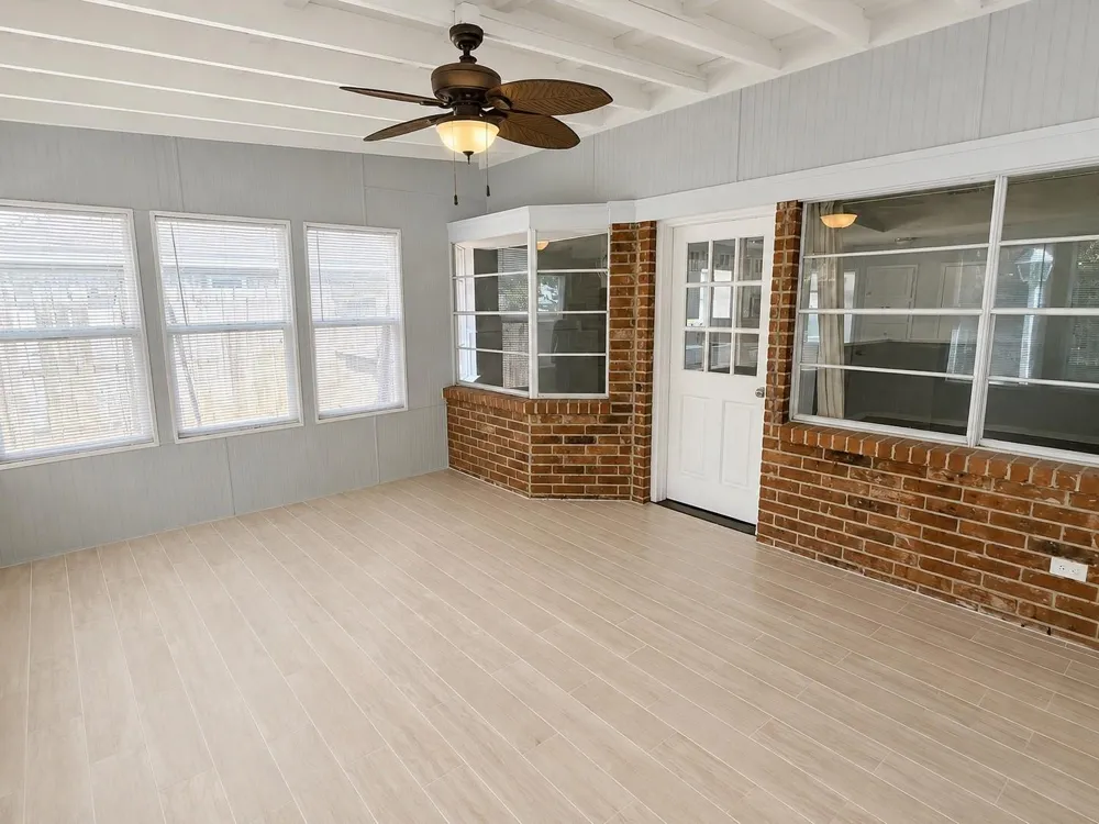 863 Seamaster Drive Houston, TX 77062