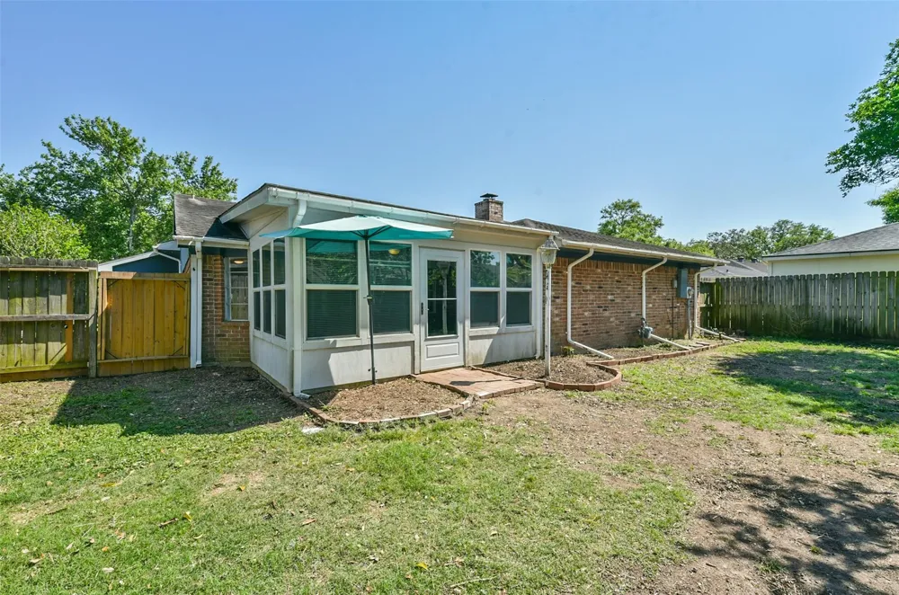 863 Seamaster Drive Houston, TX 77062