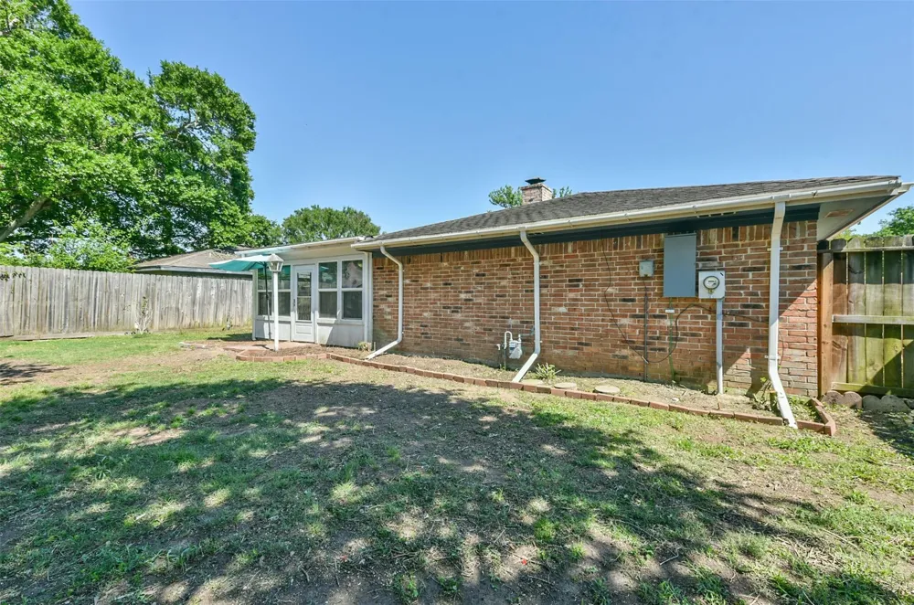 863 Seamaster Drive Houston, TX 77062