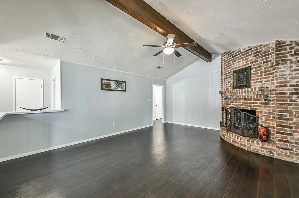 863 Seamaster Drive Houston, TX 77062