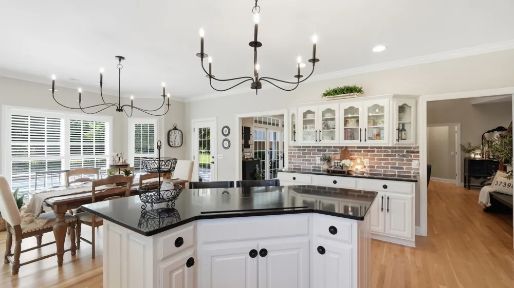 24 Kacey Marie Dr Winchester, TN 37398