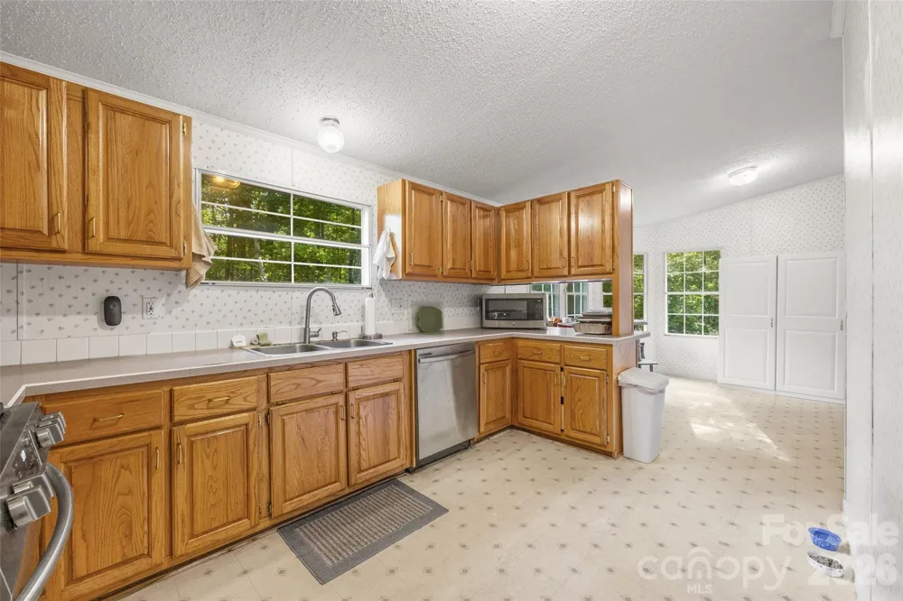 1475 Smith Woods Lane Hickory Grove, SC 29717