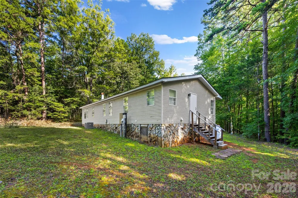 1475 Smith Woods Lane Hickory Grove, SC 29717