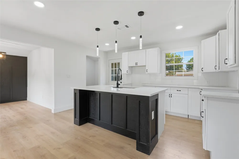 11012 Castolon Drive Dallas, TX 75228