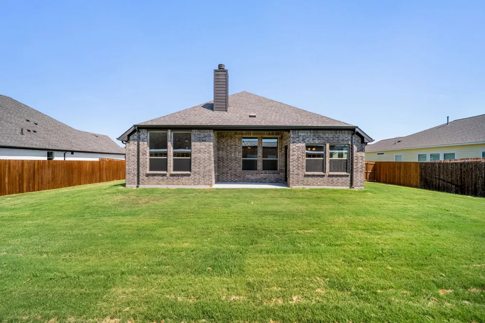 606 Austen Avenue Tioga, TX 76271