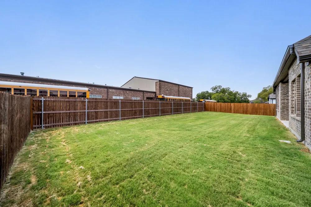 606 Austen Avenue Tioga, TX 76271