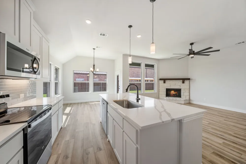 606 Austen Avenue Tioga, TX 76271
